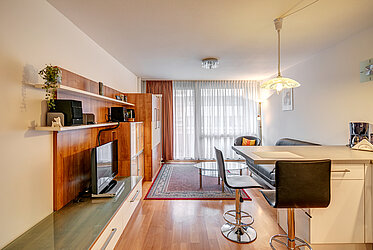 Berg am Laim: Compact 1-room apartment with balcony