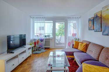 Berg am Laim: Bright and friendly 2-room apartment