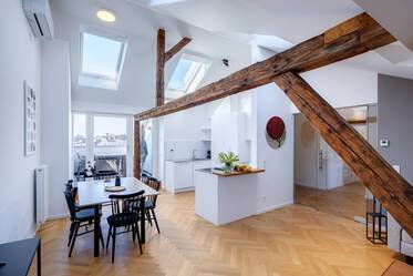 Beautifully furnished attic apartment in Isarvorstadt