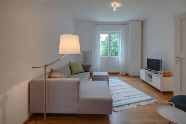 High-quality furnished 2-room apartment with balcony in Munich-Schwabing