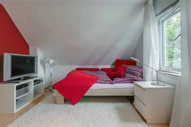 West of Munich: modern and cozy apartment