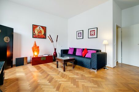 https://www.mrlodge.com/rent/2-room-apartment-munich-au-haidhausen-7842