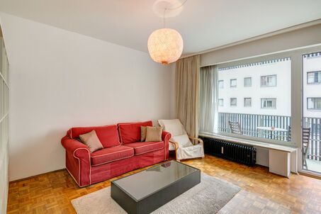 https://www.mrlodge.com/rent/2-room-apartment-munich-schwabing-8612