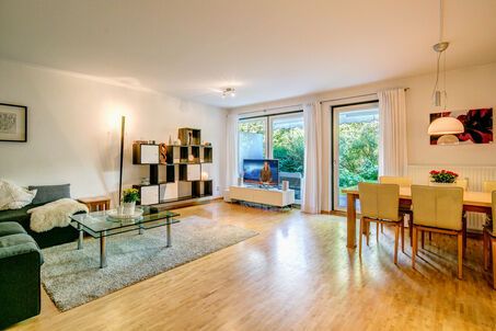 https://www.mrlodge.com/rent/3-room-apartment-munich-maxvorstadt-8851