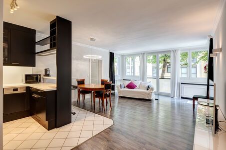 https://www.mrlodge.com/rent/2-room-apartment-munich-bogenhausen-8872