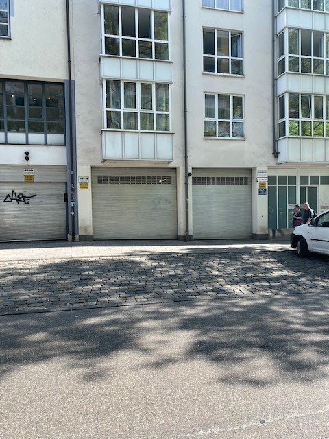 Split Level Garage | München-Altstadt | 2010ML3 | Ein- und Ausfahrt