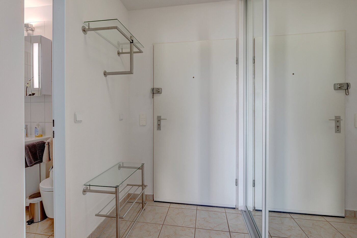 Apartment with 1 room | München-Schwanthalerhöhe | 2106ML8 | Blick zum Eingangsbereich