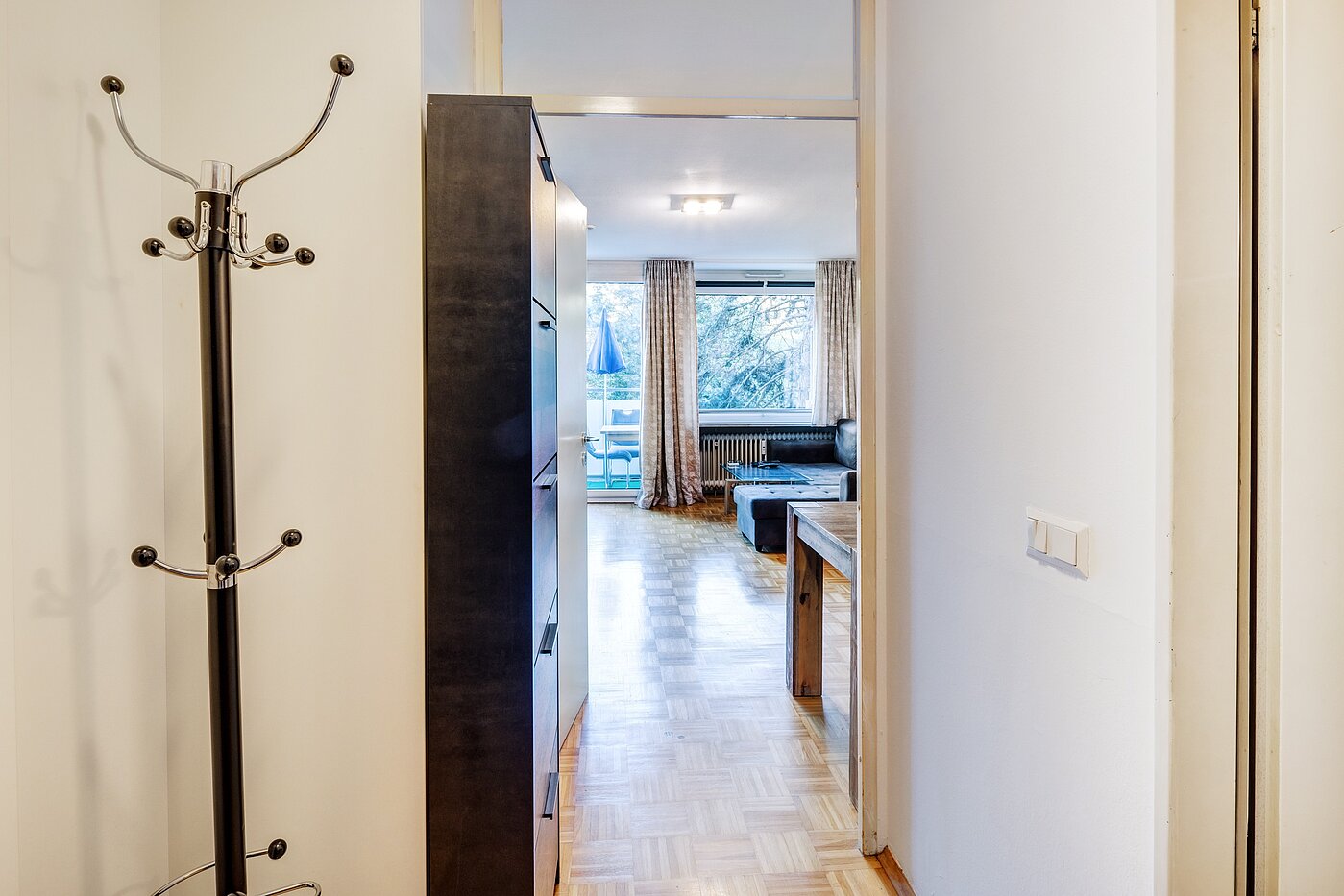 Apartment with 1 room | München-Bogenhausen | 70264 | vom Eingang kommend