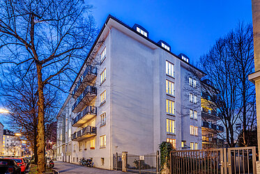 Schwabing: High-quality 3 room apartment in top location