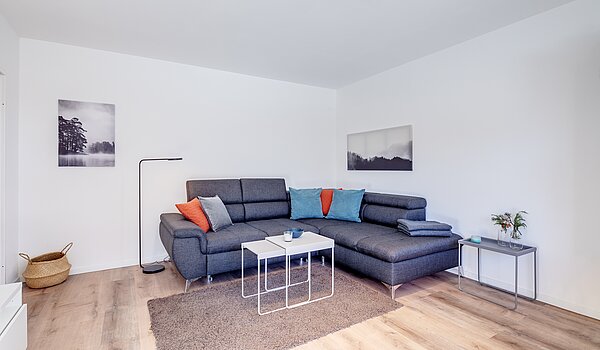 Ground floor apartment with 2 room | München-Moosach | 70462 | Eckcouch