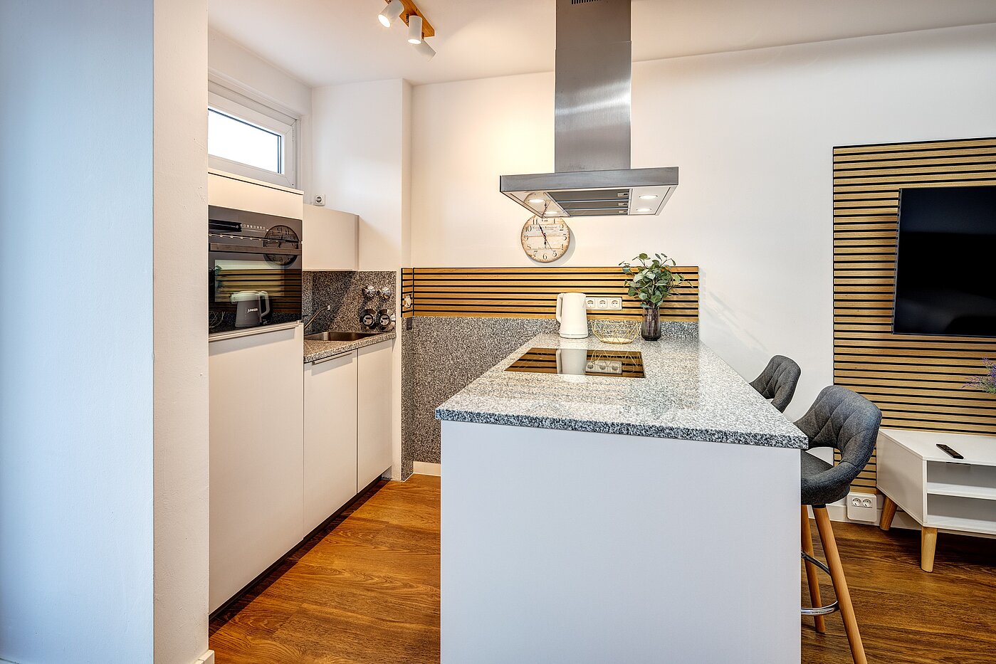 Apartment with 1 room | München-Milbertshofen | 70183 | Große Arbeitsfläche