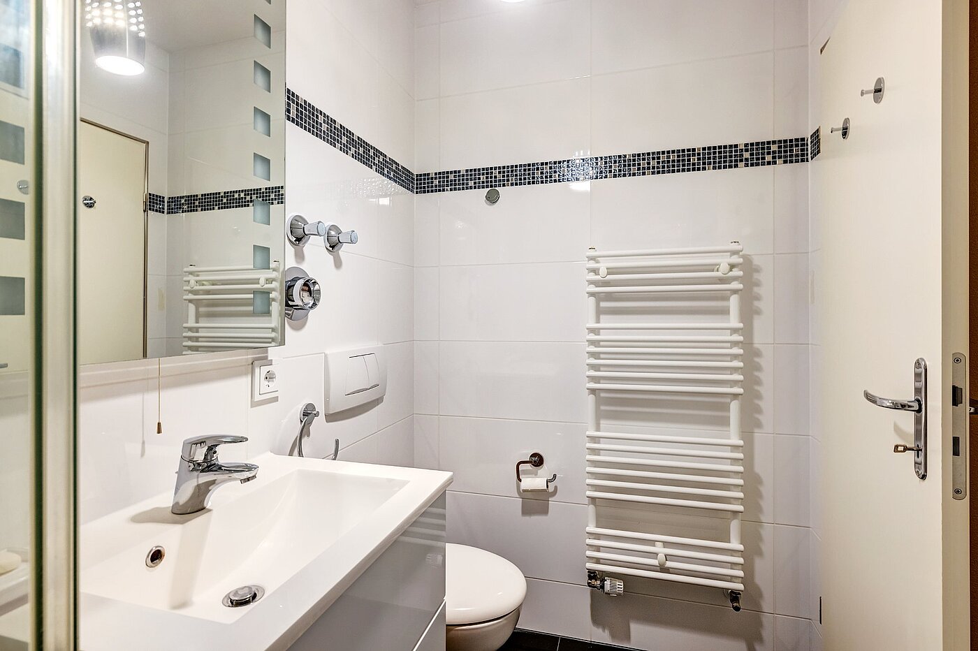 Apartment with 2 room | München-Sendling | 2106ML2 | ..und Handtuchheizkörper