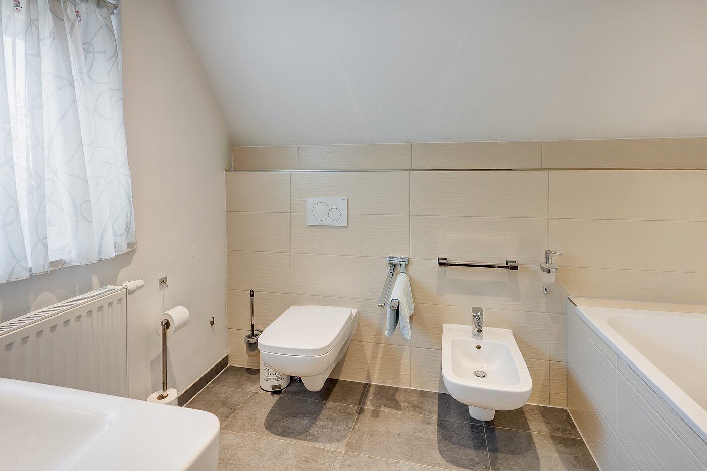 Detached house with 8 room | 70229 | ...und Bidet