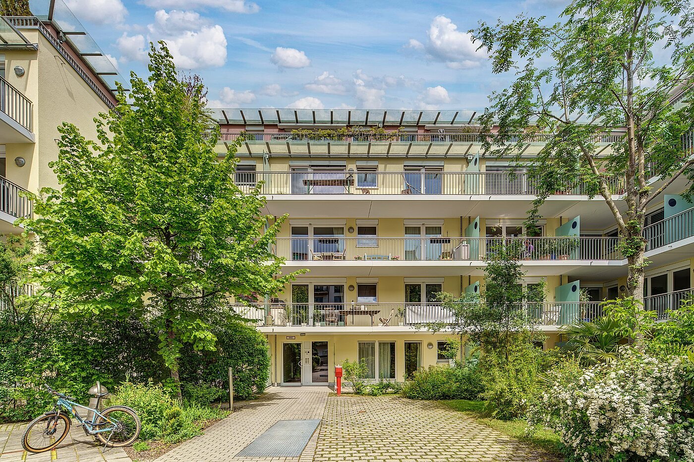 Apartment with 1 room | München-Isarvorstadt | 2104ML6 | Schmuckes Objekt