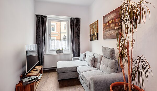 Ground floor apartment with 2 room | München-Sendling | 703811 | Gemütliche Couch
