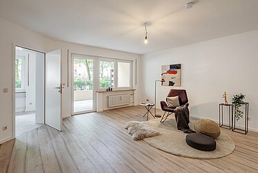Neuperlach Süd: Generous 4.5-room apartment with garden