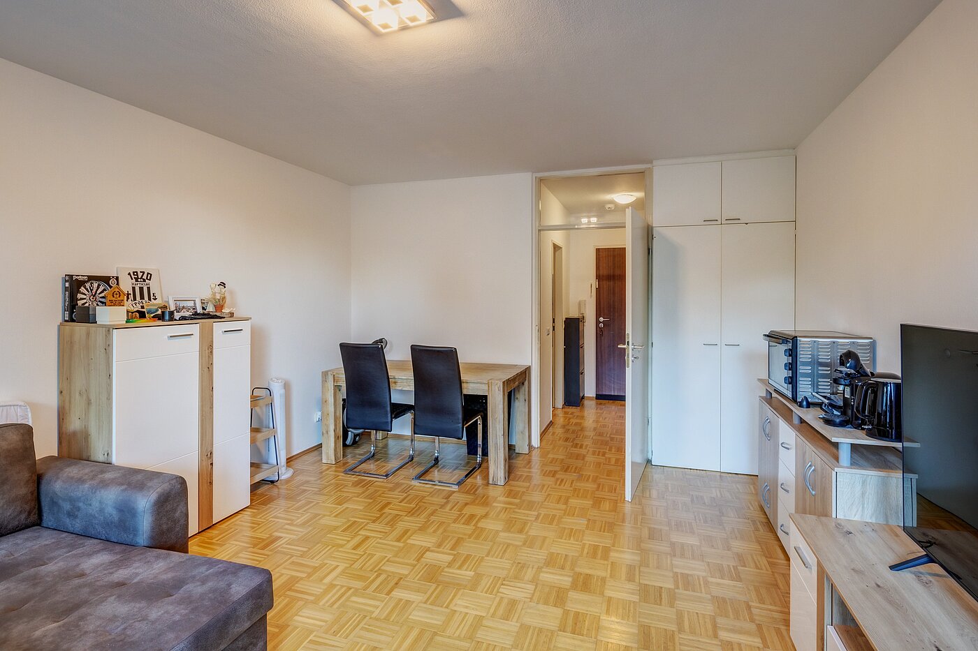 Apartment with 1 room | München-Bogenhausen | 70264 | ...mit Platz zum Essen