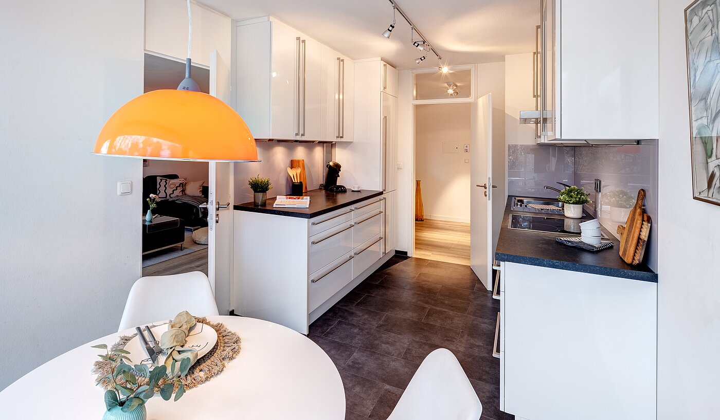 Apartment with 3.5 room | München-Bogenhausen | 70267 | ...zur geräumigen...