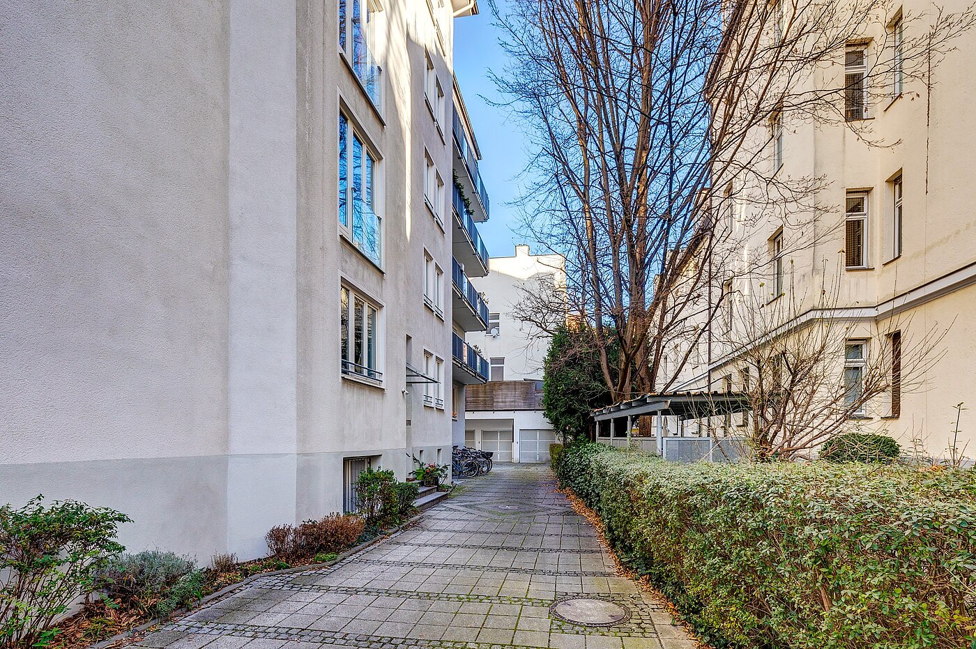 Apartment with 3 room | München-Schwabing | 2212ML1 | Zugang zum Haus