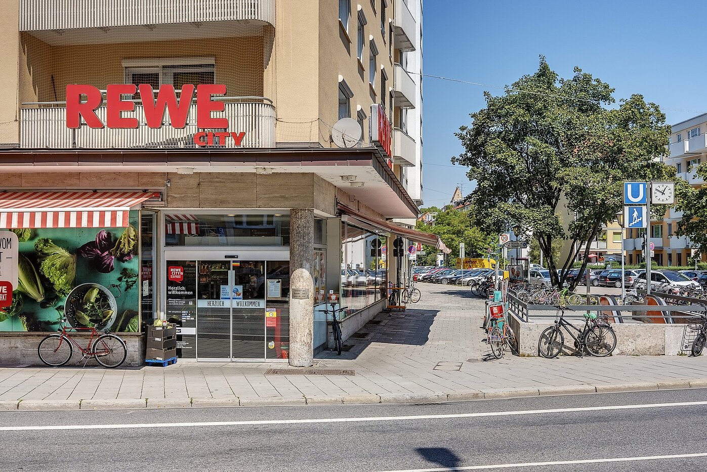 Apartment with 1 room | München-Schwabing | 70200 | Einkaufsmöglichkeiten
