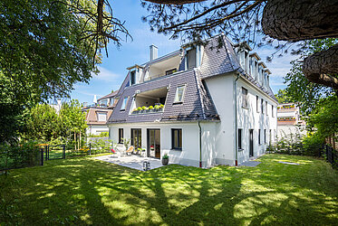 Top location: First occupancy - 3+-room garden maisonette to fall in love with