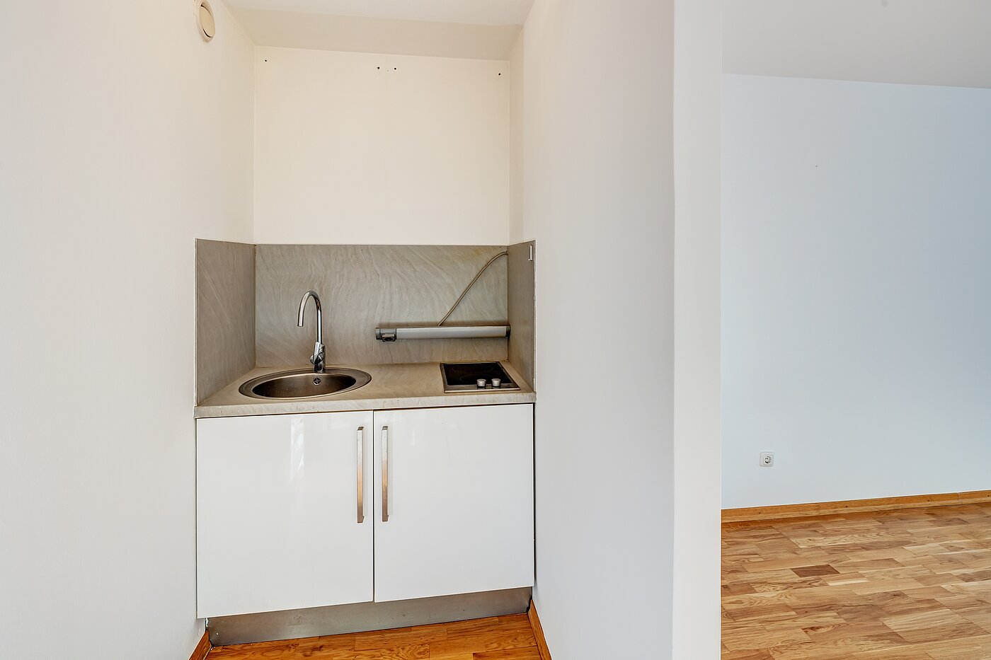 Apartment with 2 room | München-Feldmoching | 70466 | ...mit Kochnische