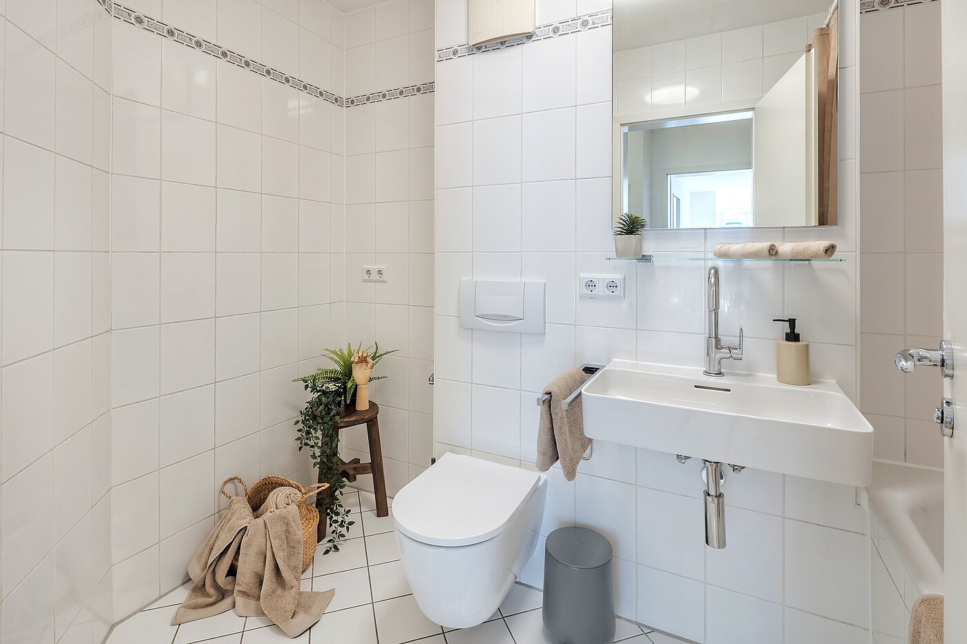 Apartment with 2 room | München-Laim | 70226 | ...Waschmaschinenanschluss