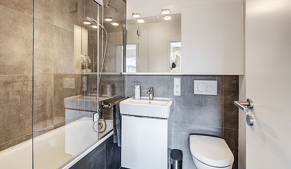 Apartment with 4 room | München-Au | 70423 | Bad 2