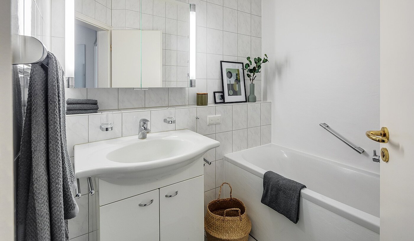 Apartment with 3 room | München-Harlaching | 1908ML6 | Bad mit ...