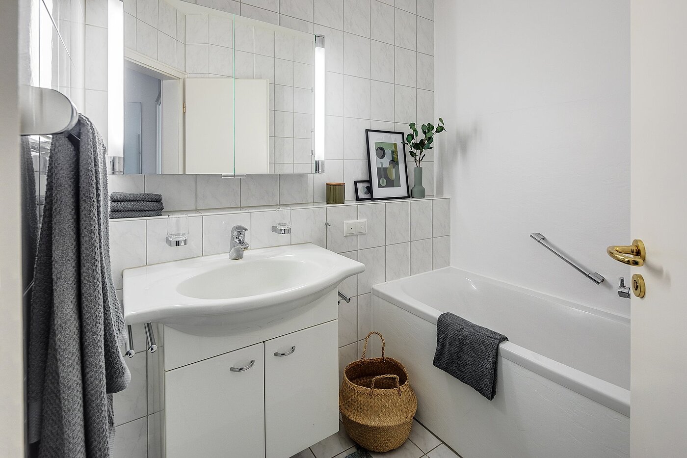 Apartment with 3 room | München-Harlaching | 1908ML6 | Bad mit ...