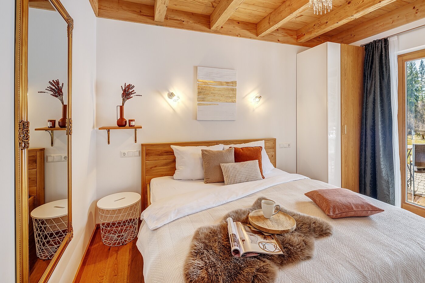 Apartment with 6 room | 70095 | Zimmer 2 im Erdgeschoss...