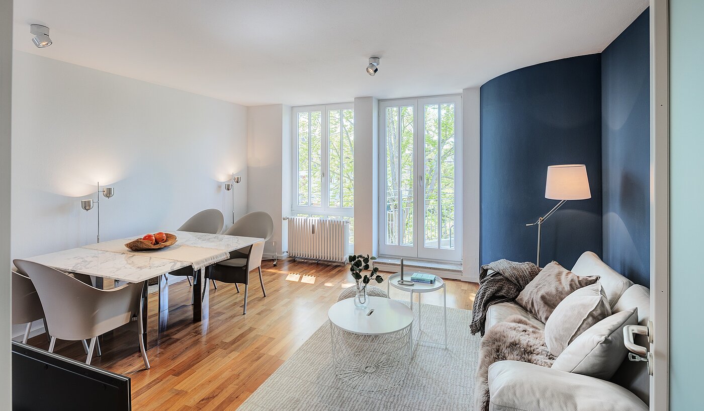 Apartment with 2.5 room | München-Fasangarten | 702211 | Helles Wohnzimmer mit...