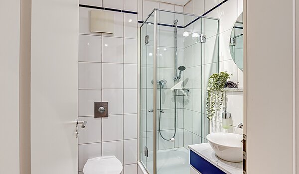 Apartment with 3 room | München-Neuhausen | 70489 | Separates Duschbad