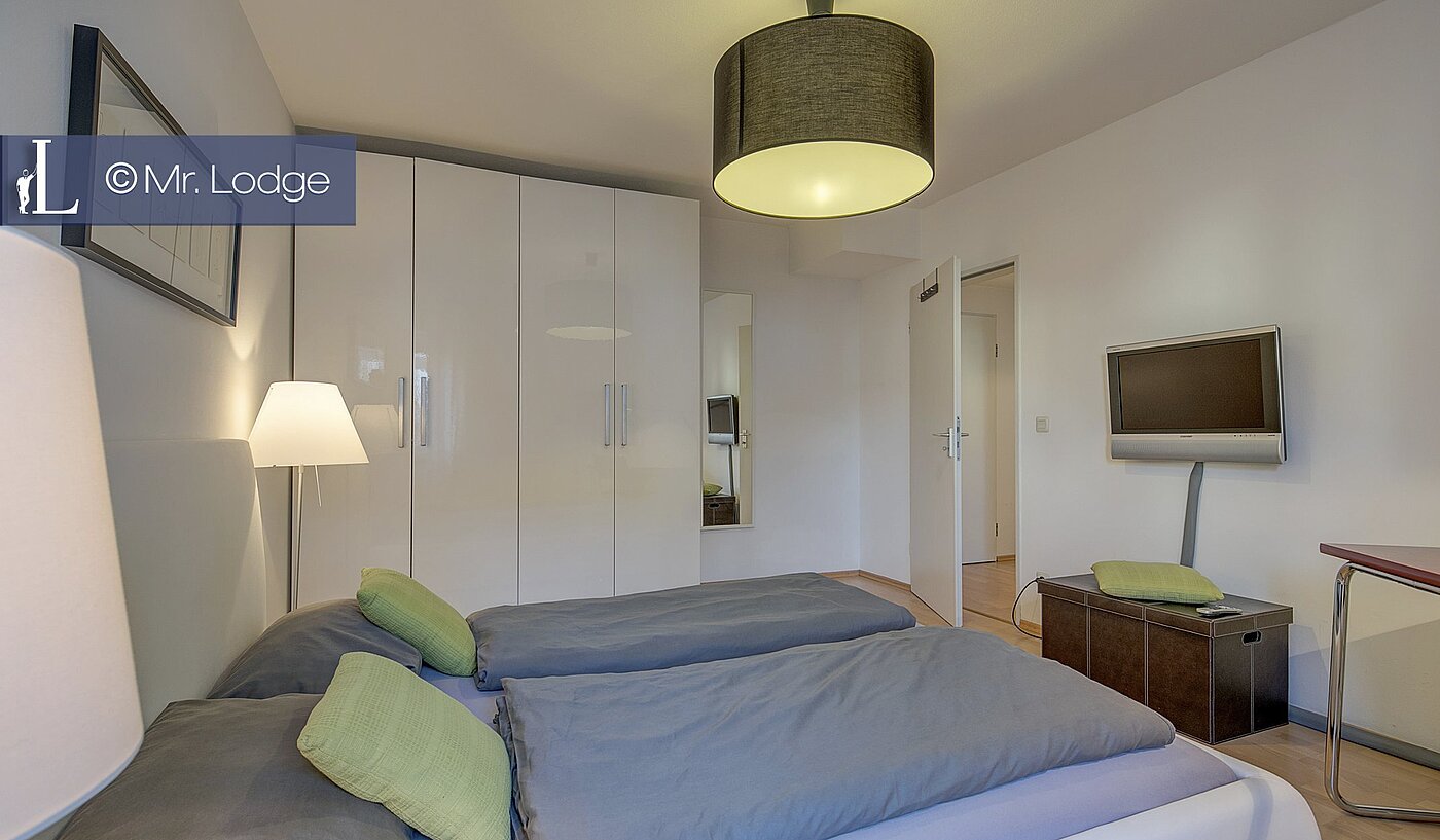 Apartment with 2 room | München-Lehel | 1605ML6 | Schlafzimmerschrank