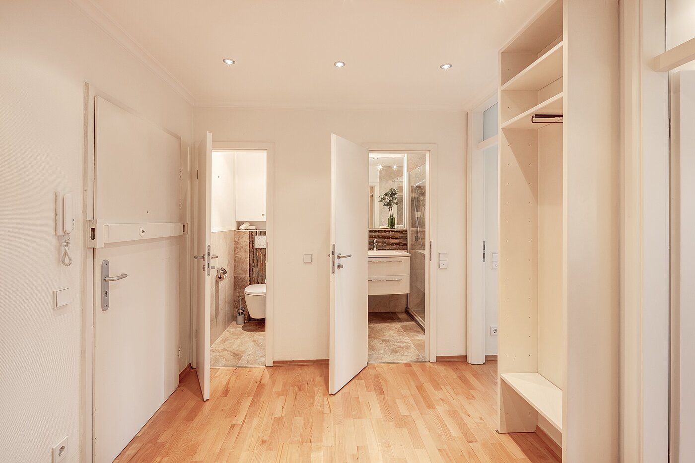 Apartment with 3 room | München-Maxvorstadt | 70133 | Blick vom Eingangsbereich