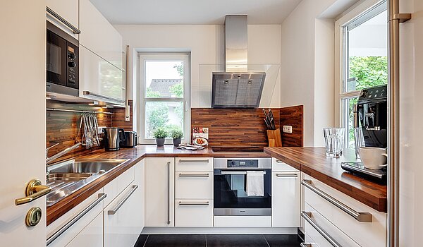 Apartment with 3 room | München-Harlaching | 2108ML3 | Küche mit Einbauküche...