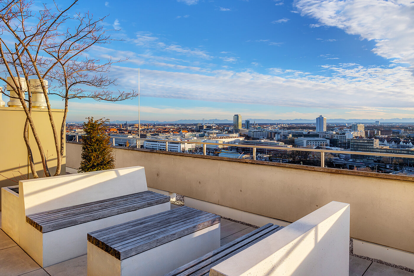 Apartment with 1.5 room | München-Neuhausen | 70179 | Roofgarden bei Tag...