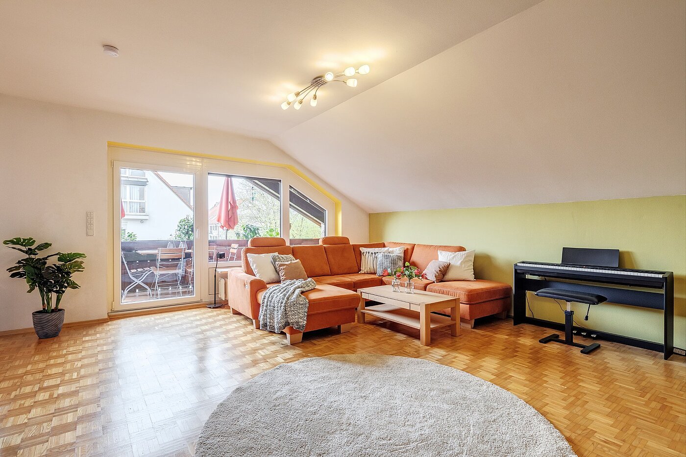 Apartment with 3 room | Karlsfeld | 1904ML1 | ...Wohnzimmer...