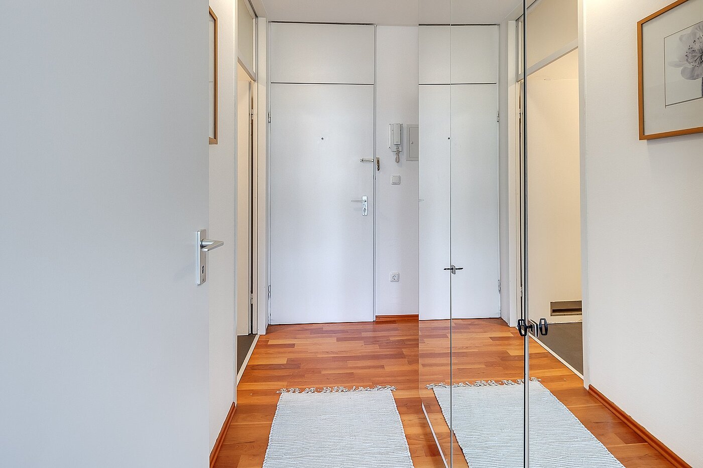 Apartment with 1 room | München-Bogenhausen | 2103ML6 | Auch im Flur genügend Platz