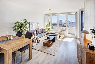 Haidhausen: Leasehold - Lavishly renovated 2-room apartment! vacant