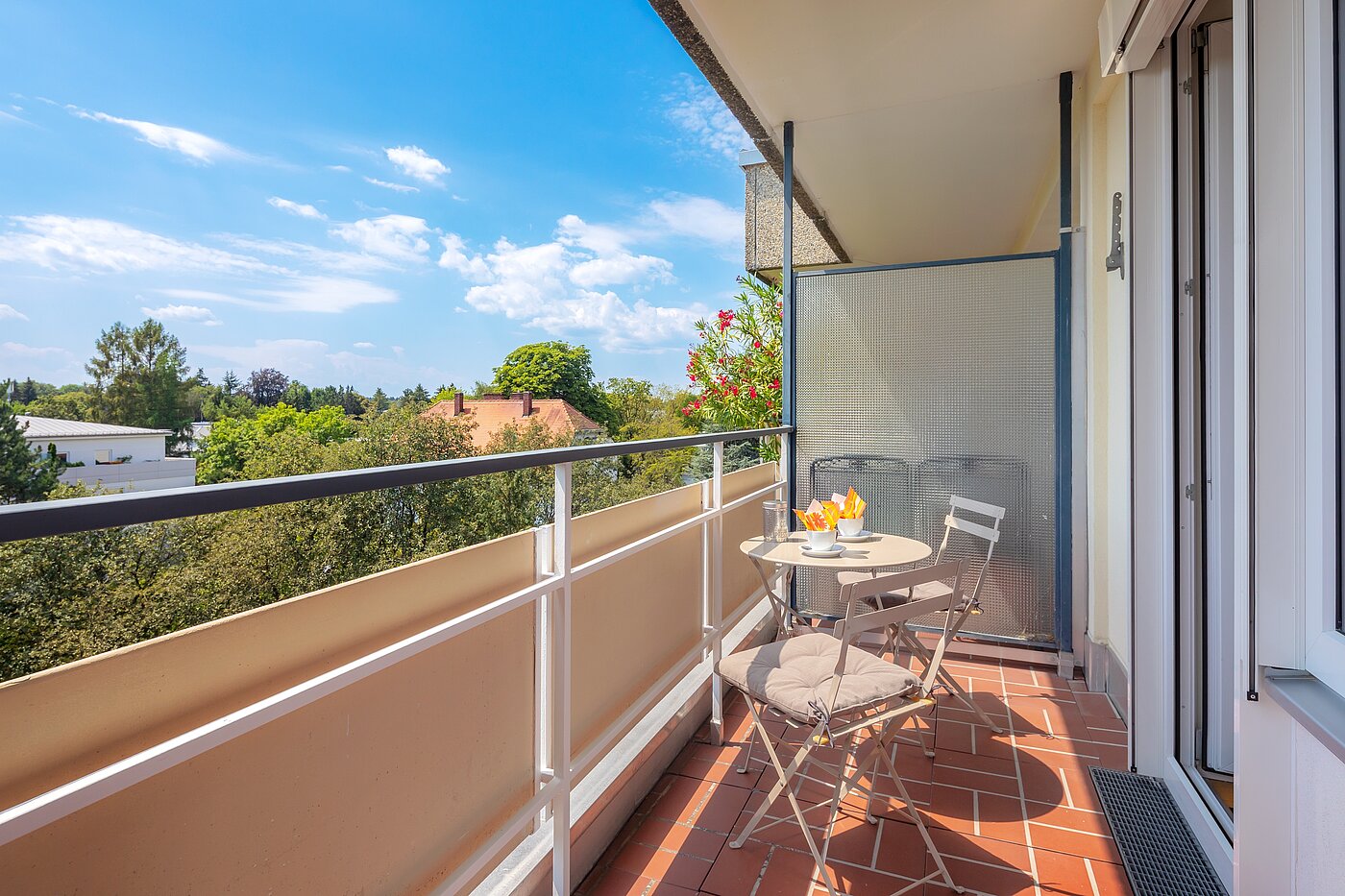Apartment with 1 room | München-Solln | 70499 | Ein Platz an der Sonne