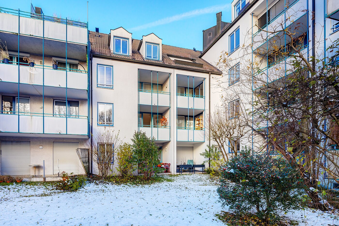 Apartment with 3 room | München-Bogenhausen | 70085 | Ansicht vom Innenhof