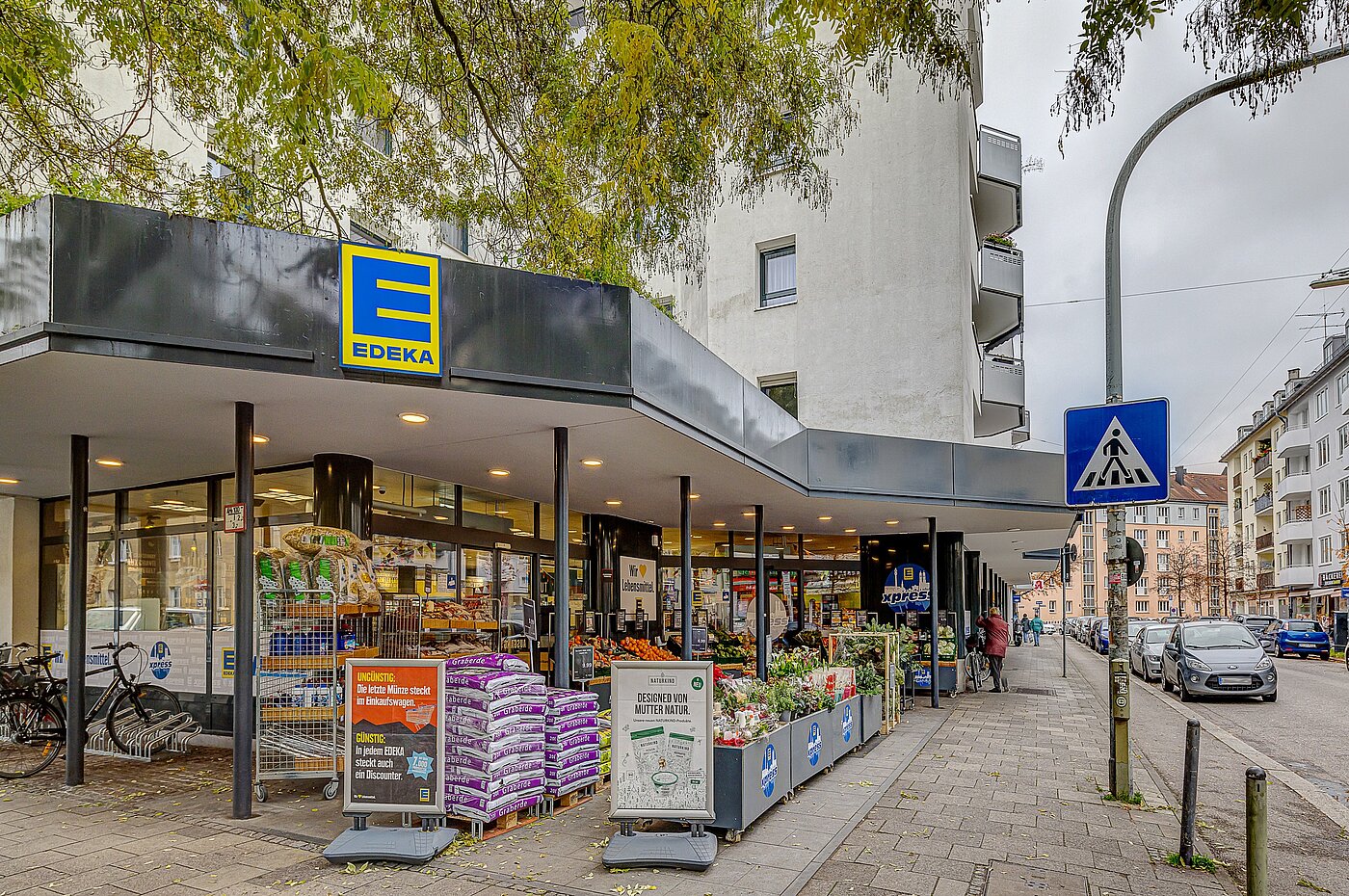 Apartment with 1 room | München-Nymphenburg | 70091 | Einkaufsmöglichkeiten