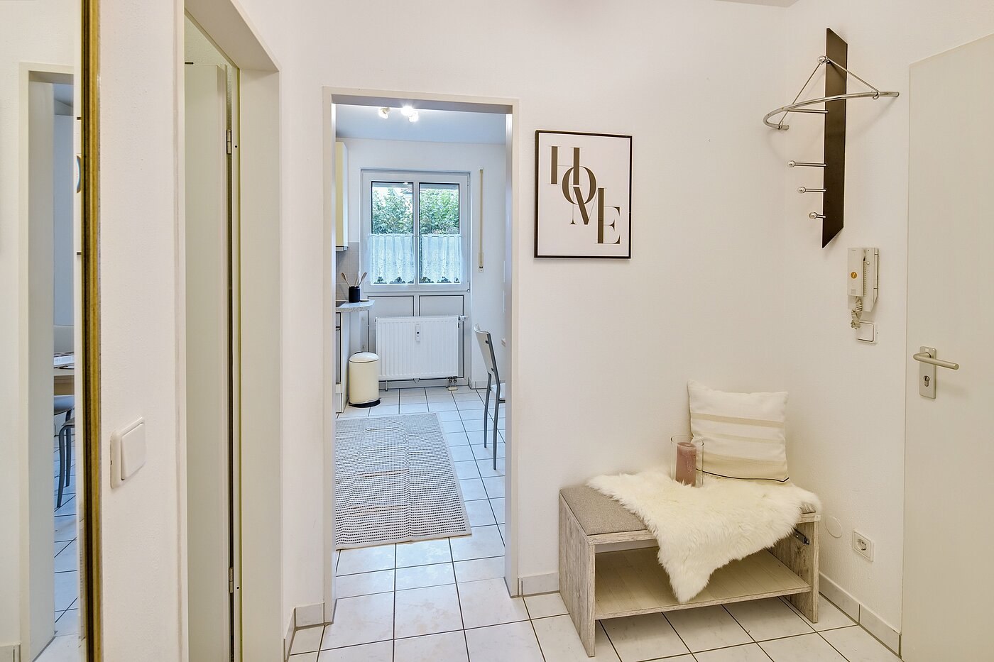 Maisonette with 4.5 room | 70295 | Eingangsbereich