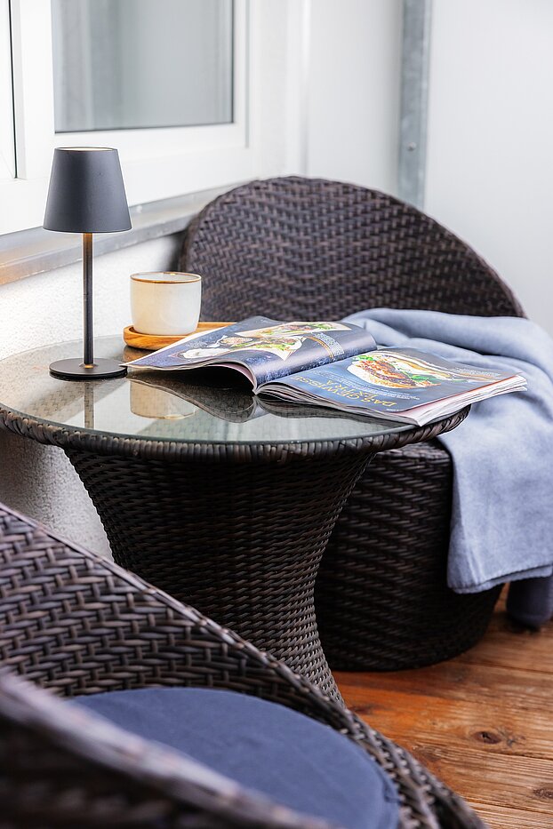 Apartment with 1 room | München-Forstenried | 70190 | Balkon mit Morgensonne...