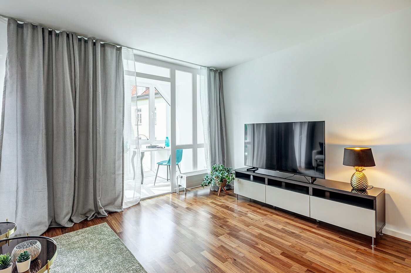 Apartment with 2 room | München-Schwabing | 70434 | ...Wintergarten als...