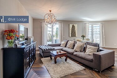 Exclusive furniture and equipment: 4-room apartment in new building with approx. 130 sqm in Berg am Laim