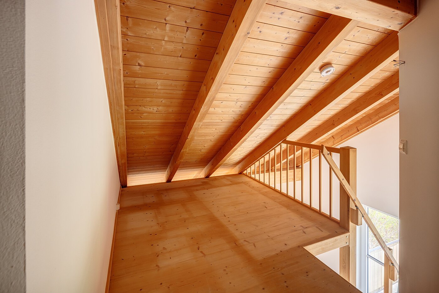 Attic Apartment with 2 room | 70314 | Galerie