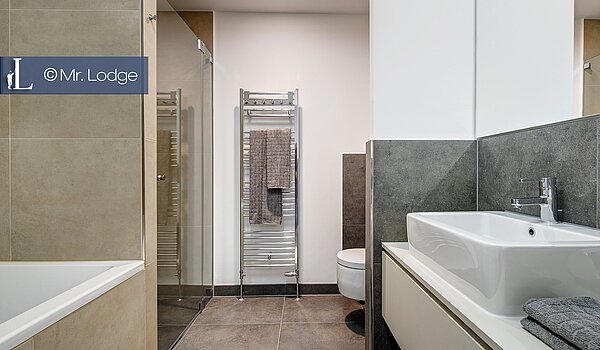 Apartment with 4 room | 1802ML2 | Masterbad