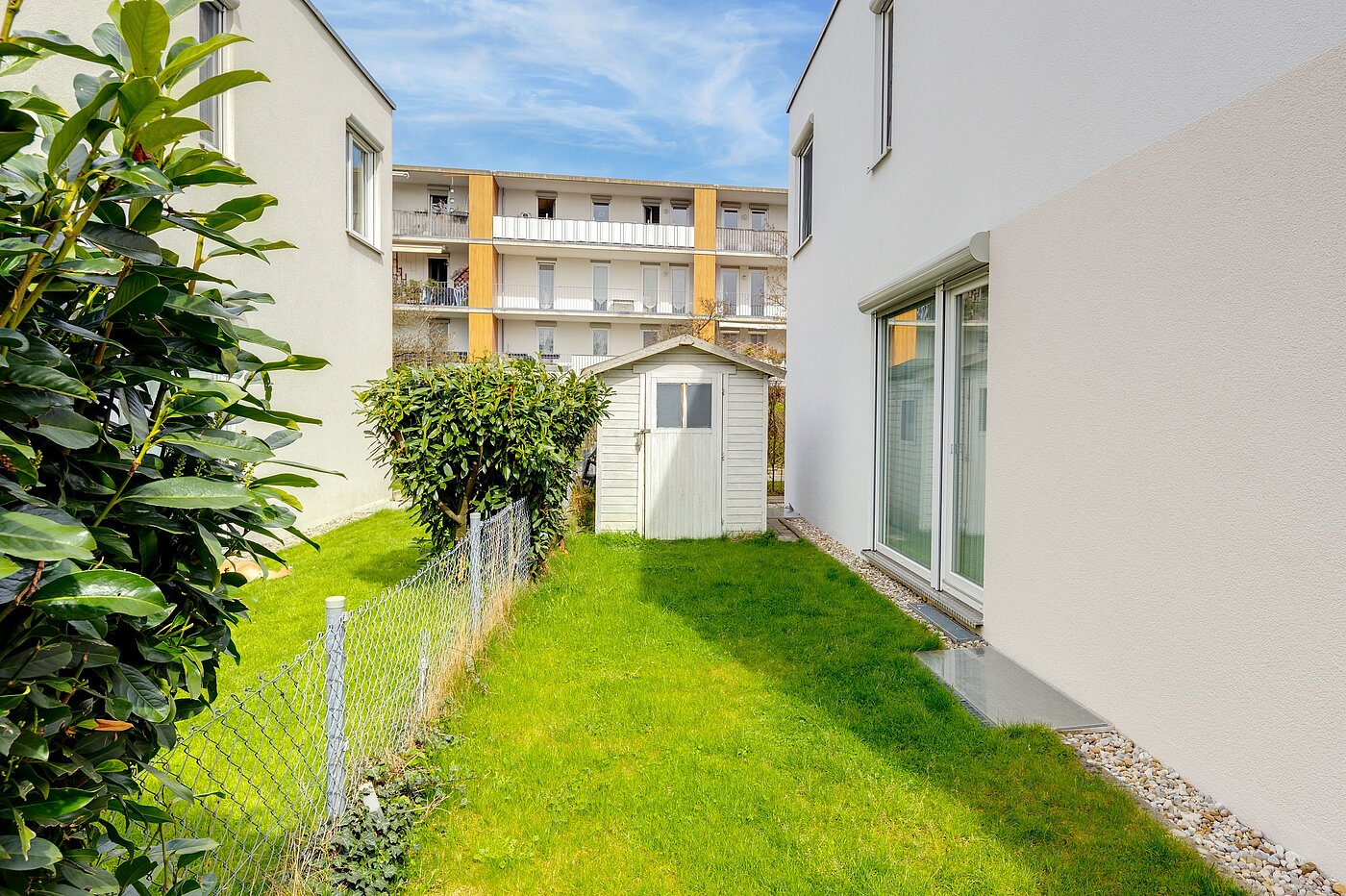 Semi-detached House with 5 room | Unterföhring | 70119 | Praktisches Gartenhaus